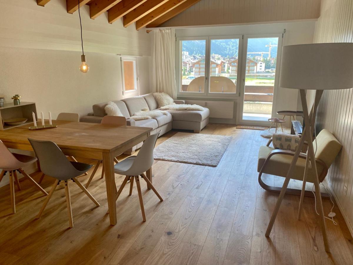 Moderne Dachwohnung Naehe Zermatt Mit Balkon 태쉬 외부 사진